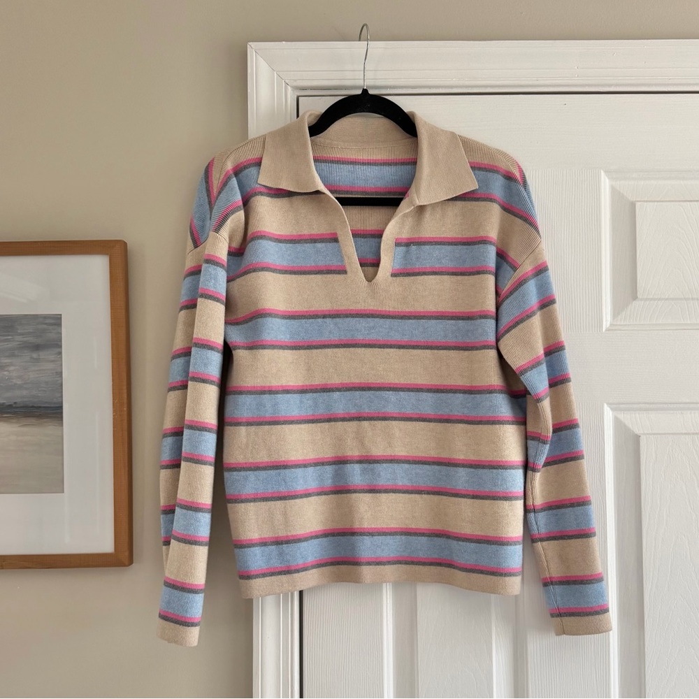 Tan Pink Blue Collared Sweater Shirt Small